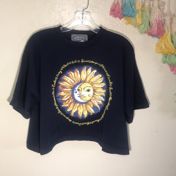 Vintage Tops - 🌗VTG BONJOUR celestial logo crop Tee